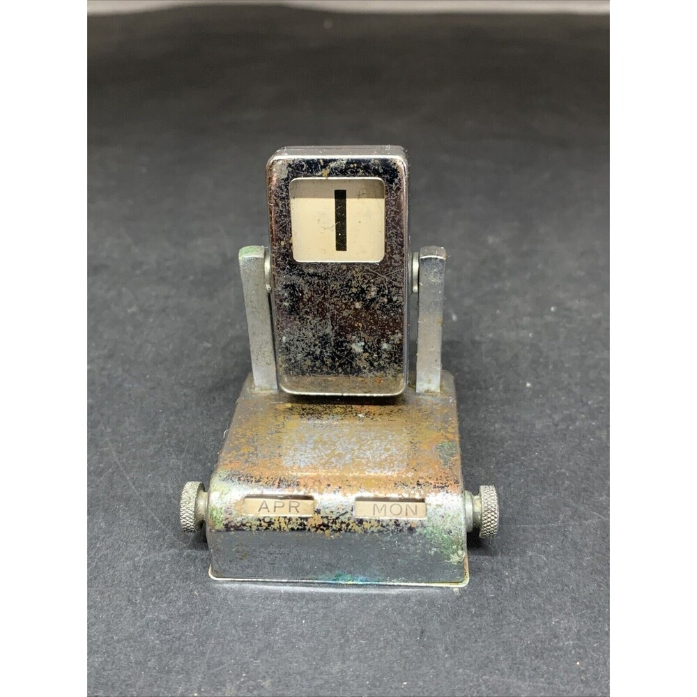 VINTAGE CHROME PERPETUAL FLIP DESK CALENDAR Chrome JAPAN Kottle Bros NY